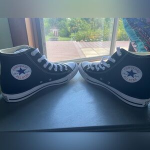 Size 8 converse